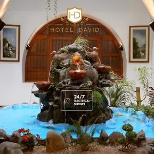 David 3*, Quito Ekwador